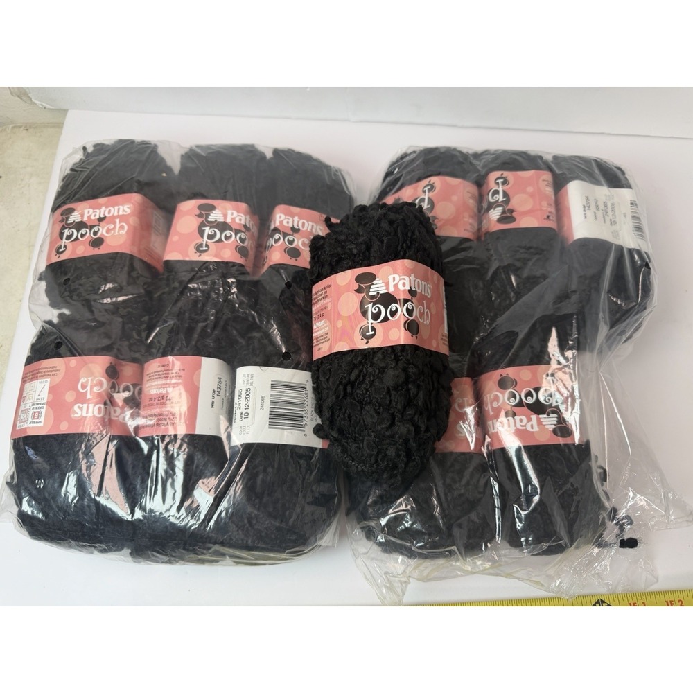 Patons Pooch Yarn Color Black Sheep Super Bulky 6 Acrylic Wool Nylon